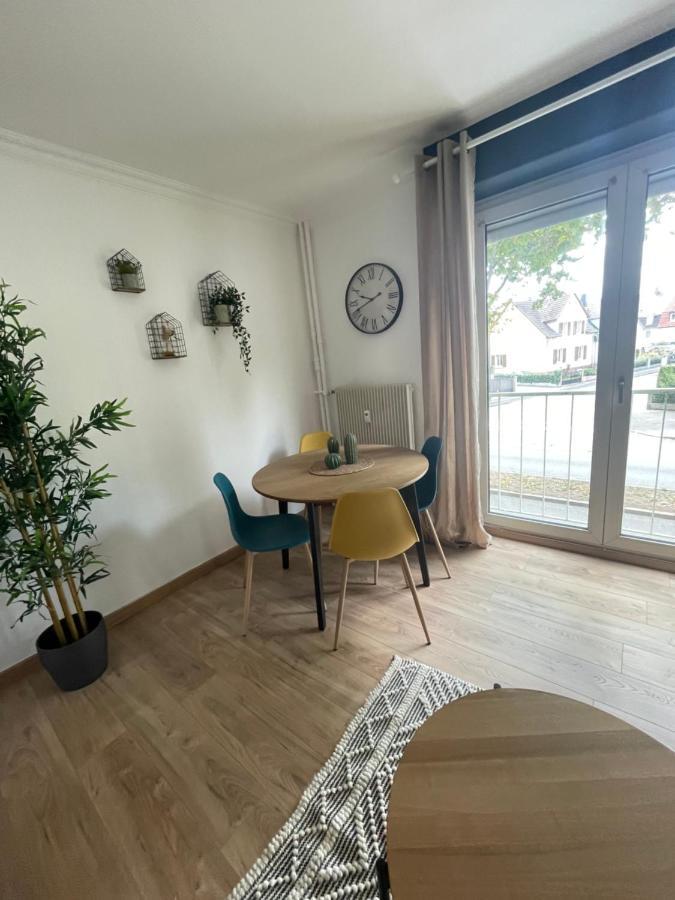 Appartement 2 P. Parking Gratuit 8 Mn à Pied Du Centre