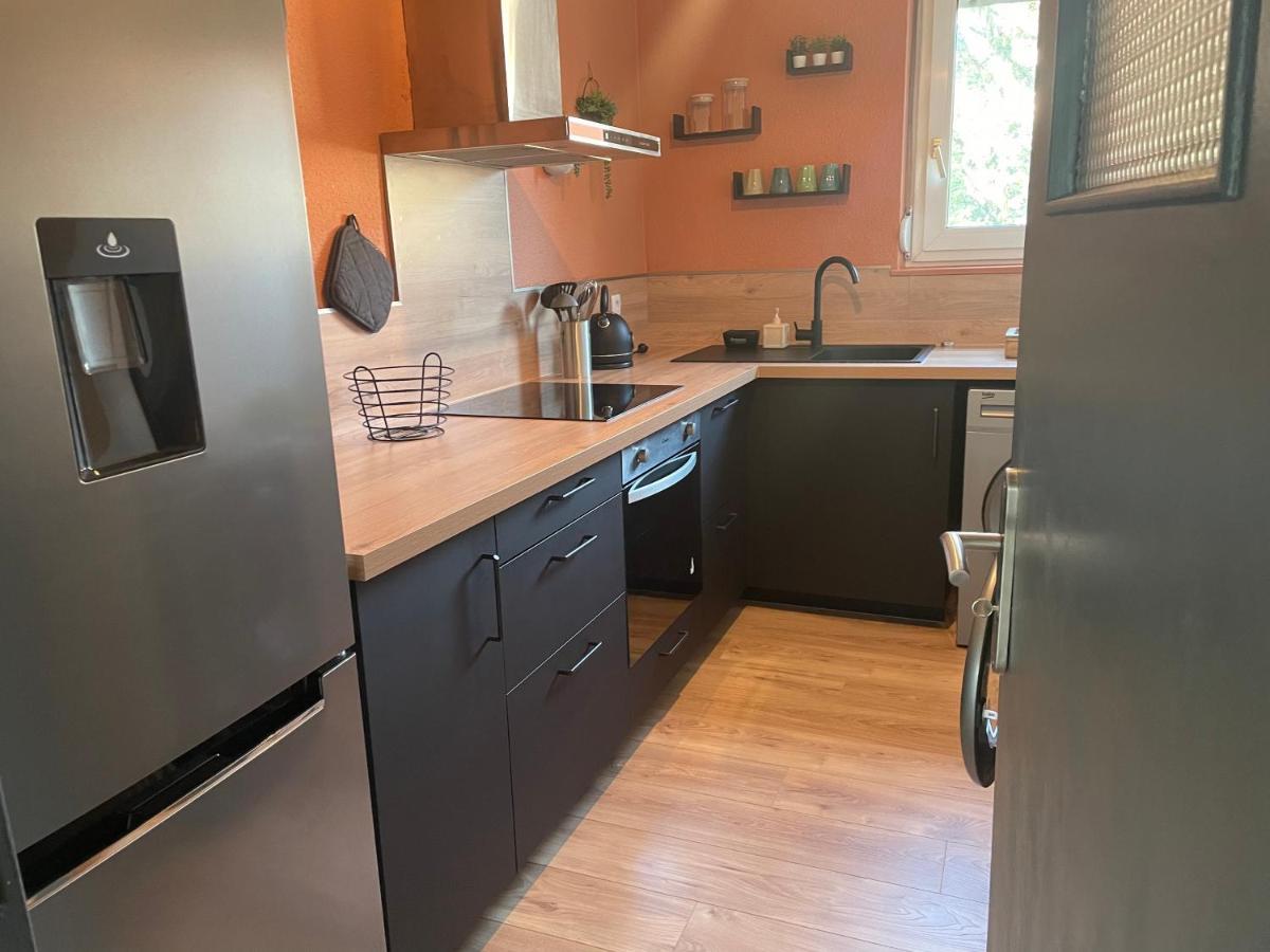 Apartamento 2 P. Parking Gratuit 8 Mn à Pied Du Centre